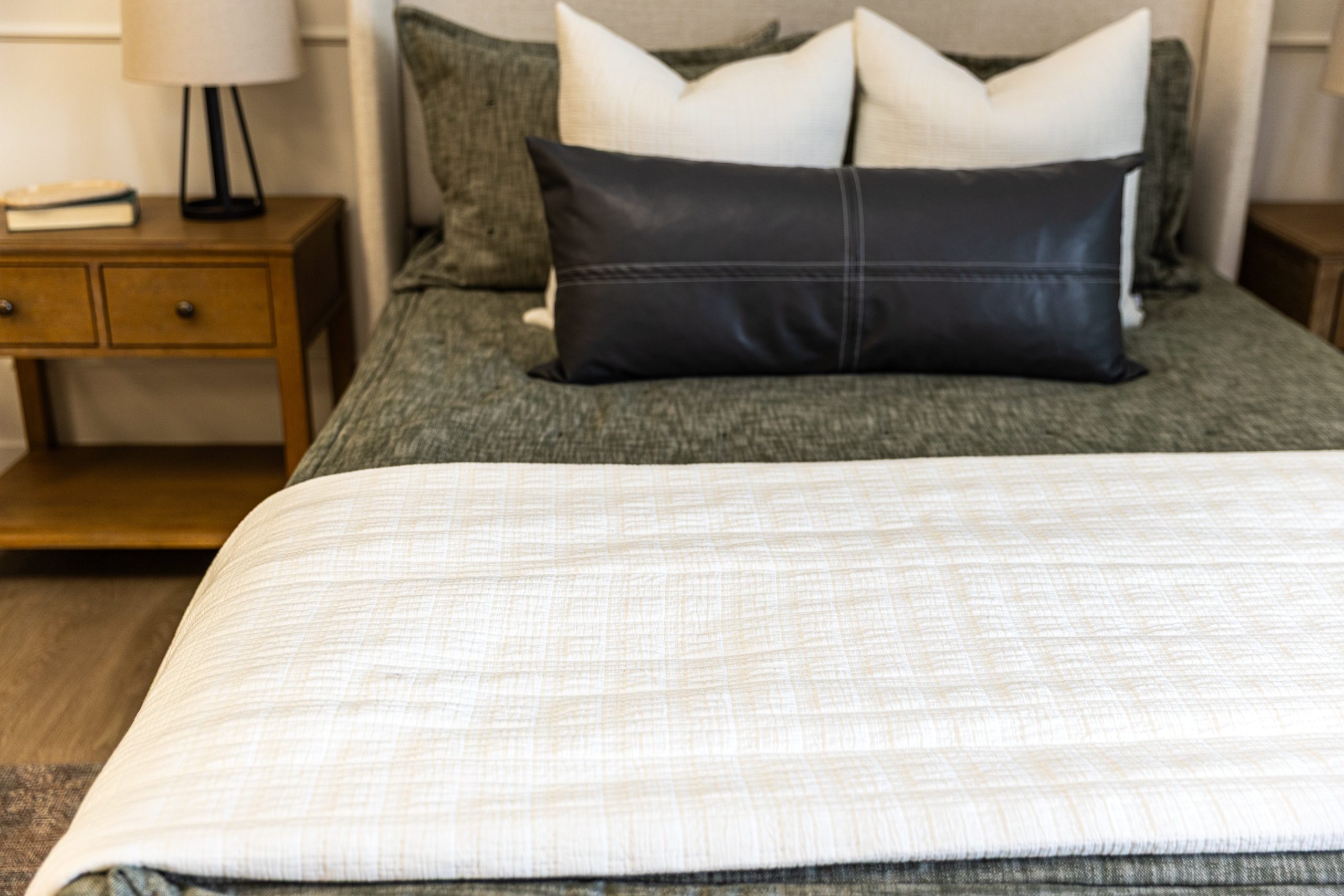 Anna Luxe Blanket - Image 3