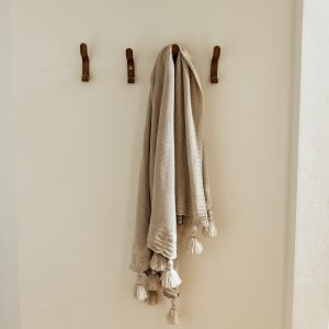 Ava Throw