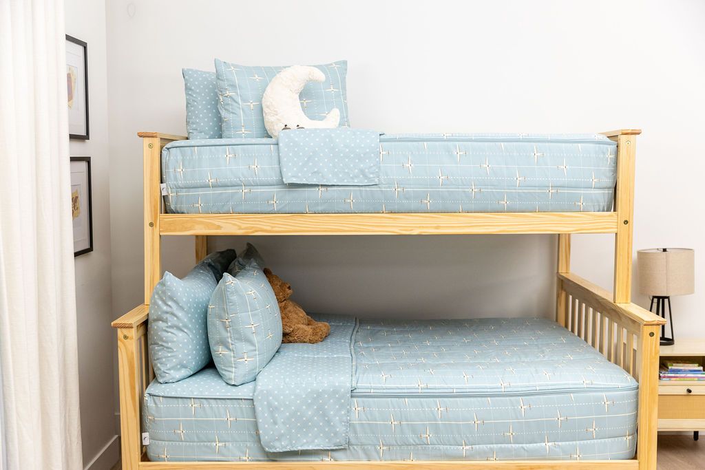 Take Flight Zipper Bedding - Image 10