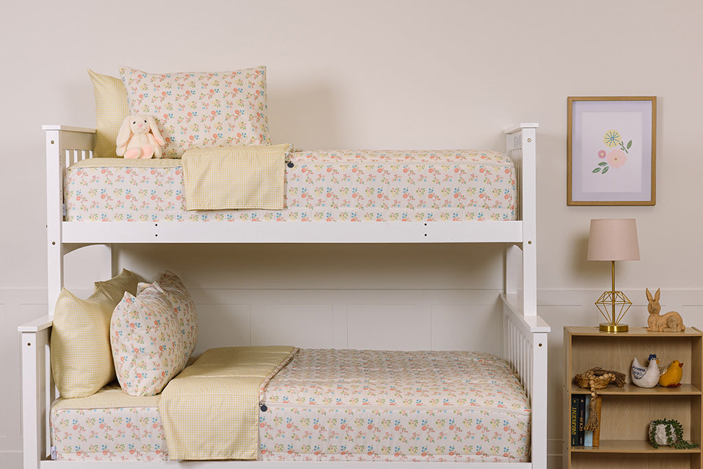 Gingham Garden Zipper Bedding - Image 11