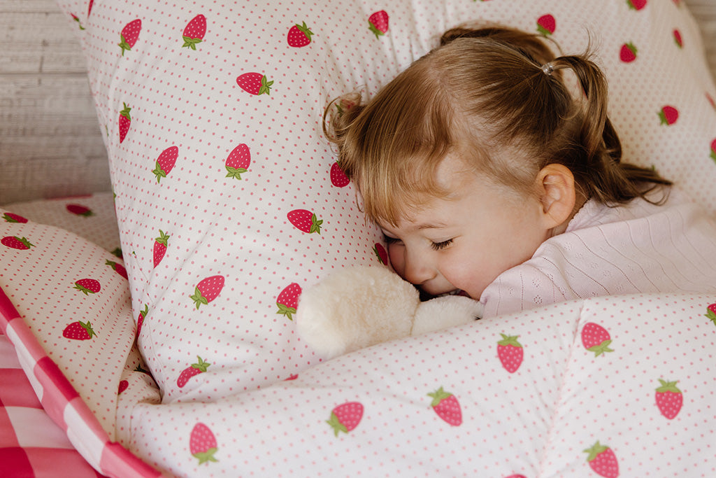Strawberry Fields Zipper Bedding - Image 3