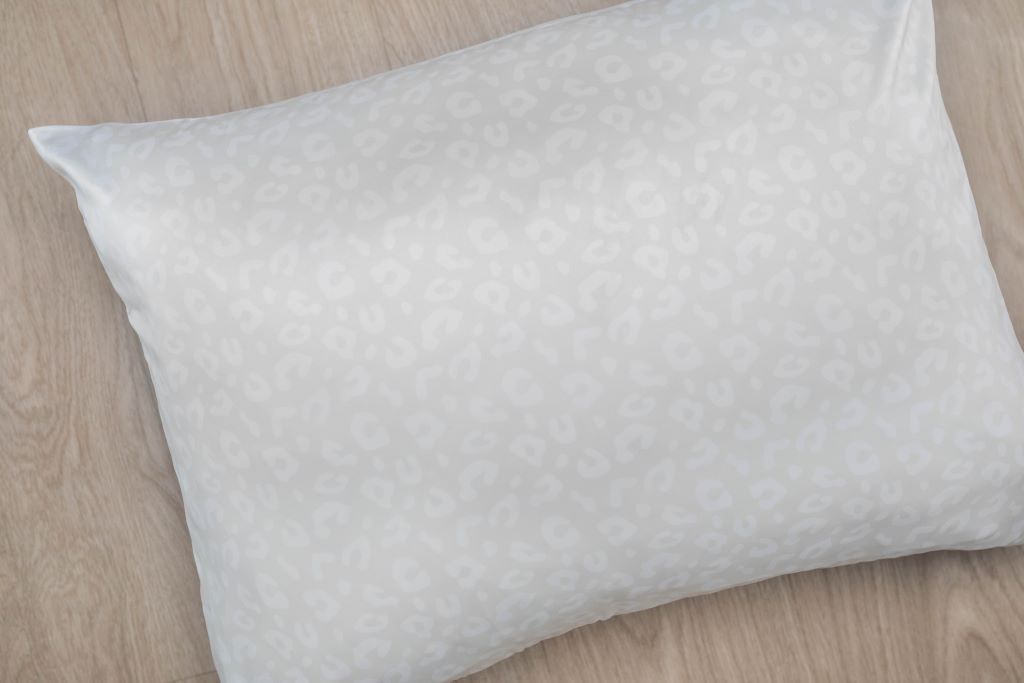 Ivory Satin Pillowcase - Image 8