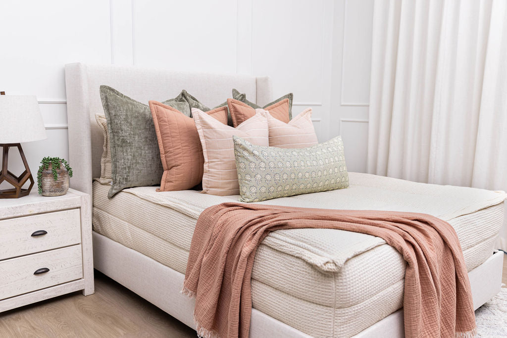 Mollie Luxe Throw - Image 4