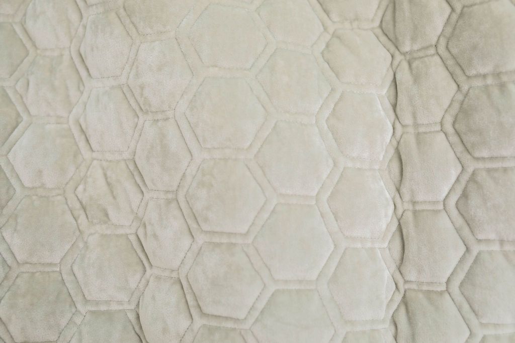 Remington Luxe Blanket - Image 2