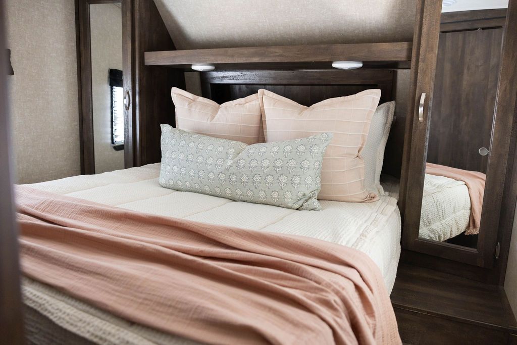 Mollie Luxe Beddy's - Image 21