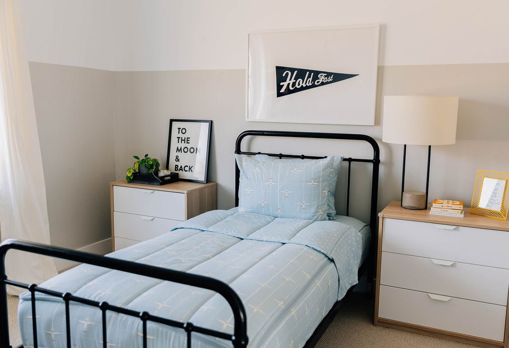 Take Flight Zipper Bedding - Image 11