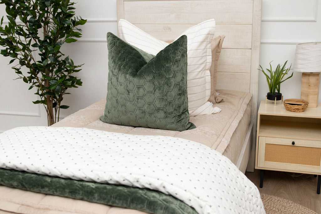 Wyatt Luxe Blanket - Image 4