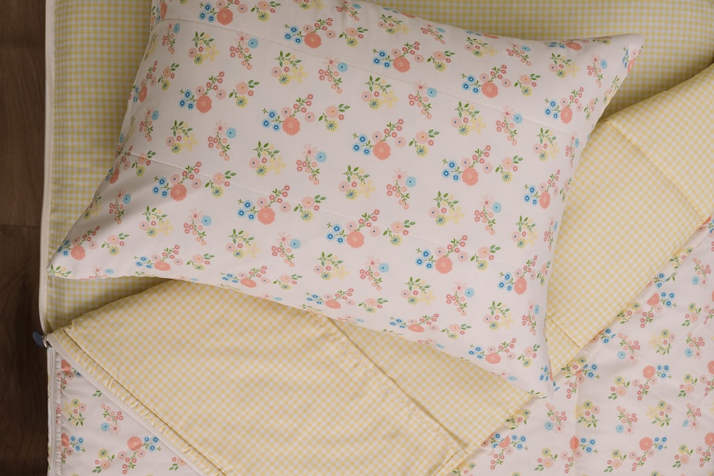 Gingham Garden Zipper Bedding - Image 4